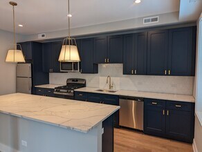 4409 N Seeley Ave, Unit 1a in Chicago, IL - Building Photo - Building Photo