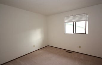 2932 SW 339th St in Federal Way, WA - Building Photo - Building Photo