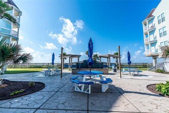 10811 Termini-San Luis Pass Rd in Galveston, TX - Building Photo - Building Photo