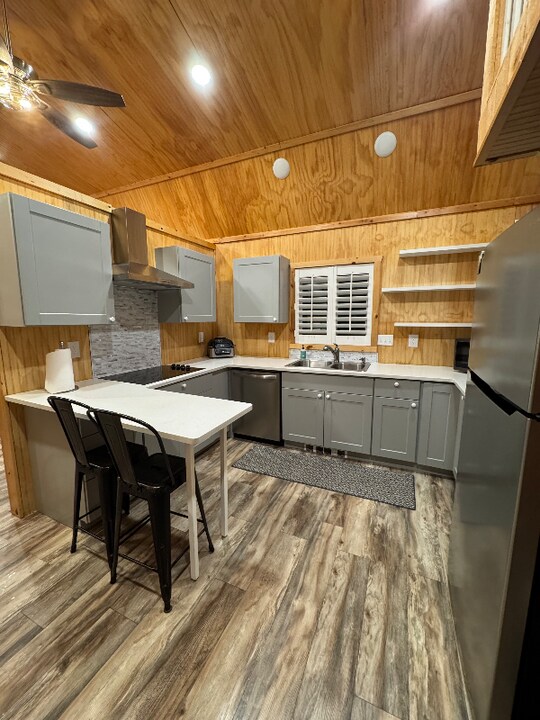 760 Twin Bridges Rd in Whitefish, MT - Building Photo