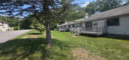 33 Baxter Rd in Willington, CT - Building Photo - Building Photo