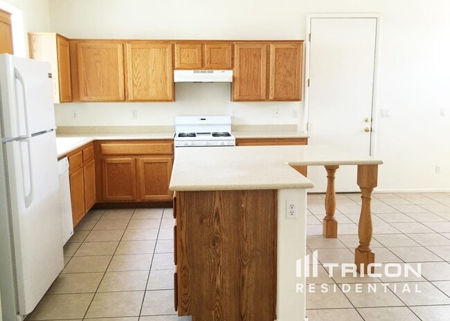 2128 Sparkling Meadows Ct in North Las Vegas, NV - Building Photo - Building Photo