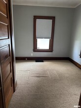1022 Grand Ct in Davenport, IA - Foto de edificio - Building Photo