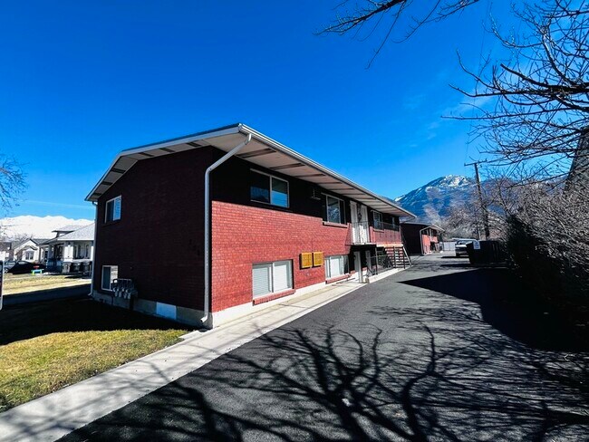 property at 258 N 400 W St