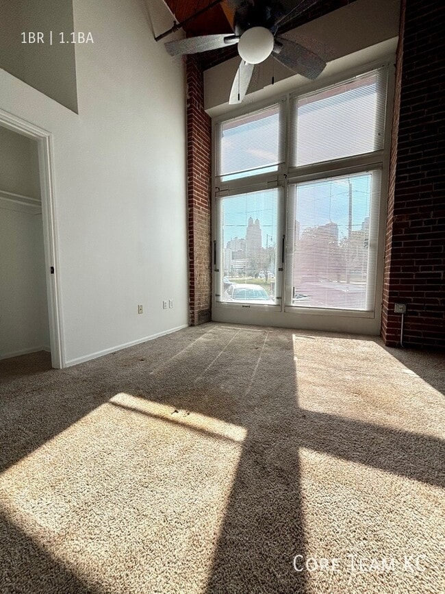 property at 202 W 5th St