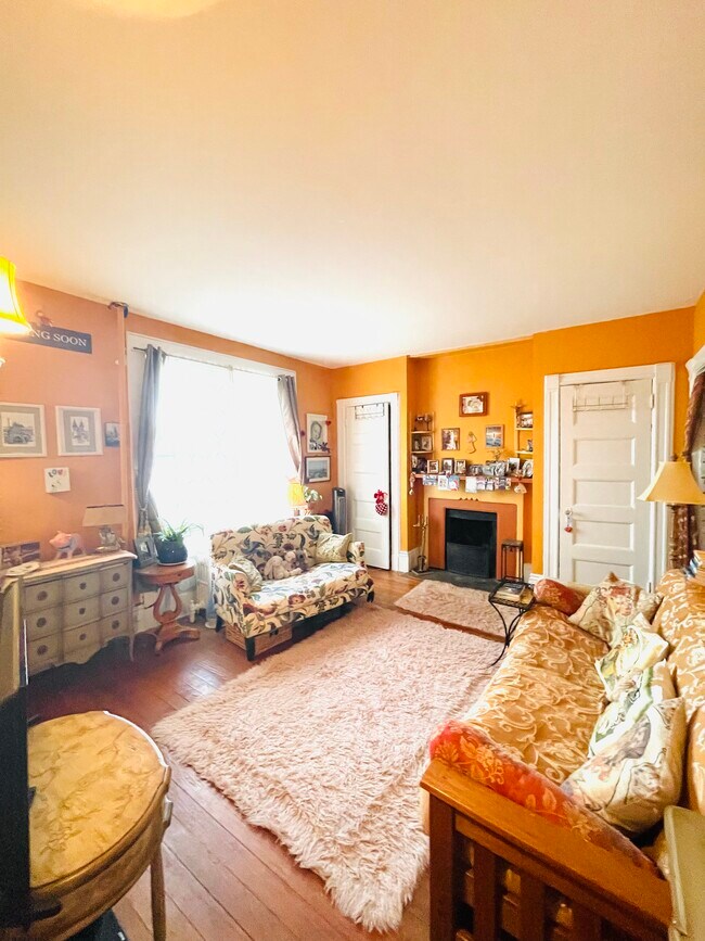 42 Central Ave in Sea Cliff, NY - Building Photo - Building Photo