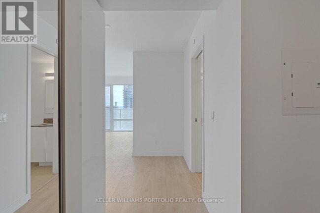 property at 501 Yonge St