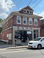 148 Franklin Ave in Nutley, NJ - Building Photo