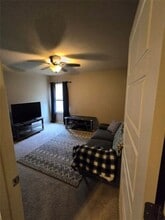 1302 S Springfield Dr in Fayetteville, AR - Building Photo - Building Photo