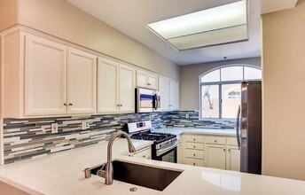 1630 E Palm Ave, Unit 7 in El Segundo, CA - Building Photo - Building Photo