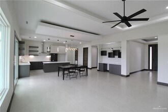 1611 Oak Alley Dr in Mission, TX - Building Photo - Building Photo