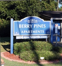 Berry Pines in Milton, FL - Building Photo - Building Photo