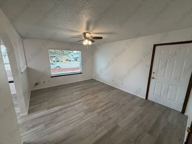 3740 Glenfield Dr in Clovis, NM - Building Photo - Building Photo