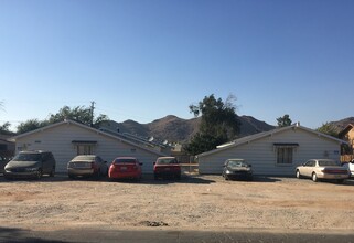 Serrano Road in Apple Valley, CA - Building Photo - Building Photo