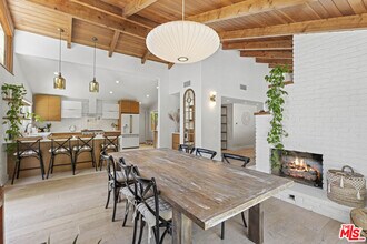 23023 Gainford St in Los Angeles, CA - Building Photo - Building Photo