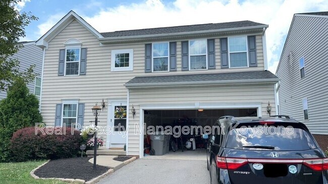 241 Long Ridge Dr in Coraopolis, PA - Building Photo - Building Photo