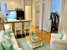 835 Beacon St, Unit 406 Apartamentos