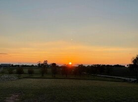 2561 Meandering Way in China Spring, TX - Building Photo