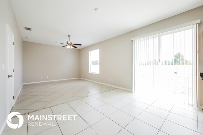 966 Ainsworth St W in Lehigh Acres, FL - Building Photo - Building Photo