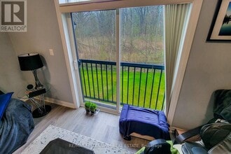185-185 Bedrock Dr in Hamilton, ON - Building Photo - Building Photo