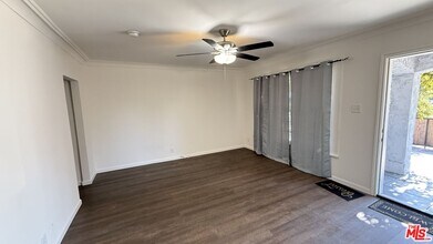 607 W 47th St in Los Angeles, CA - Building Photo - Building Photo