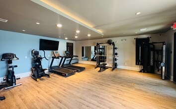 StationTwo22 Apartments in Mooresville, NC - Foto de edificio - Building Photo