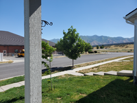 196 Aparicio Dr in Tooele, UT - Foto de edificio - Building Photo