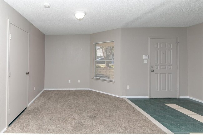 12931 Heyerdahl Dr in Austin, TX - Building Photo - Building Photo