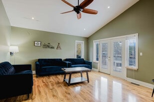 1383 Muskoka District Road 169 in Gravenhurst, ON - Building Photo