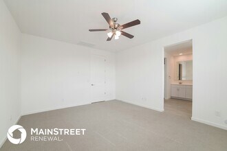 10920 S 55th Ln in Phoenix, AZ - Foto de edificio - Building Photo