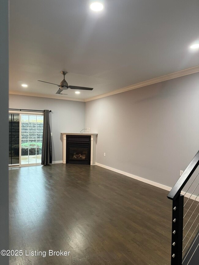 5012 Kames Square in Louisville, KY - Foto de edificio - Building Photo
