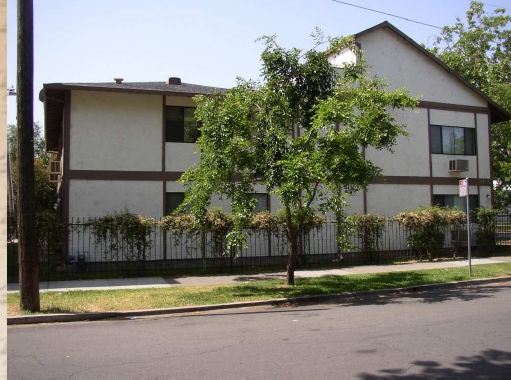 Walnut Apartments in Berkeley, CA - Foto de edificio