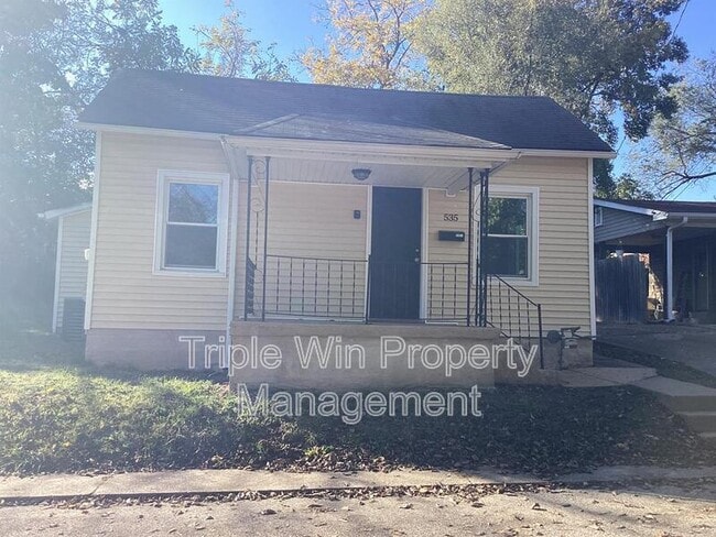 property at 535 S Adams St