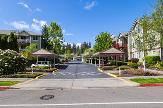 The Walden Park Condominiums in Everett, WA - Building Photo - Building Photo