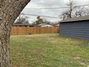 327 Andover Dr in Mesquite, TX - Building Photo - Building Photo