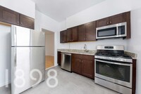 39-25 65th Street in Flushing, NY - Building Photo - Interior Photo