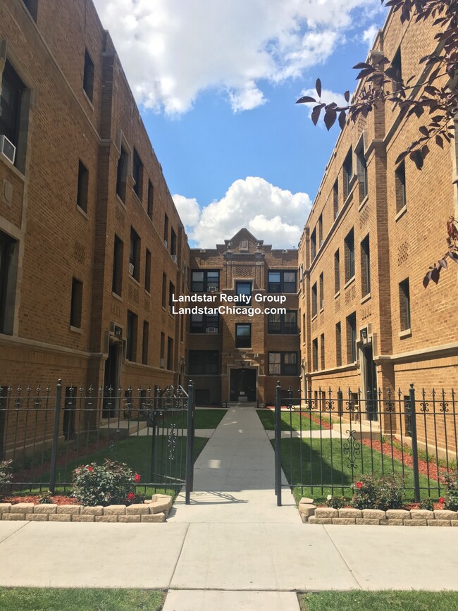 6522 N Glenwood Ave, Unit 1E