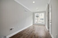 1922 S Lambert St photo'