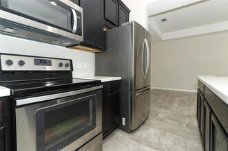 3557 Brighton Park Cir in Belle Isle, FL - Building Photo - Building Photo