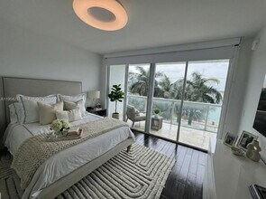 10 Venetian Way in Miami Beach, FL - Building Photo - Building Photo