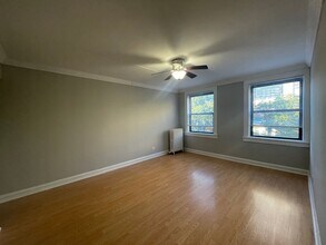 831 W Bradley Pl, Unit 661-801 in Chicago, IL - Building Photo - Building Photo