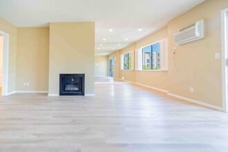 11871 Idaho Ave in Los Angeles, CA - Foto de edificio - Building Photo