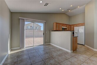 3328 Strawberry Roan Rd in North Las Vegas, NV - Building Photo - Building Photo