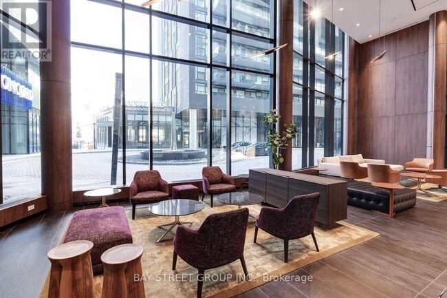 80 Queens Wharf Rd in Toronto, ON - Building Photo - Building Photo