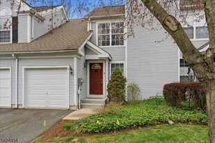 5 Ajax Ct in Hackettstown, NJ - Building Photo