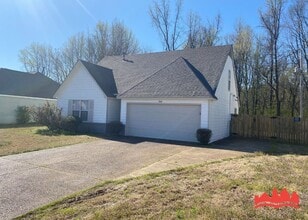 4355 Annie Mae Cove in Millington, TN - Building Photo - Building Photo