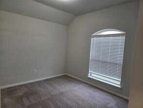 129 Walkup Ln in Leander, TX - Building Photo - Building Photo