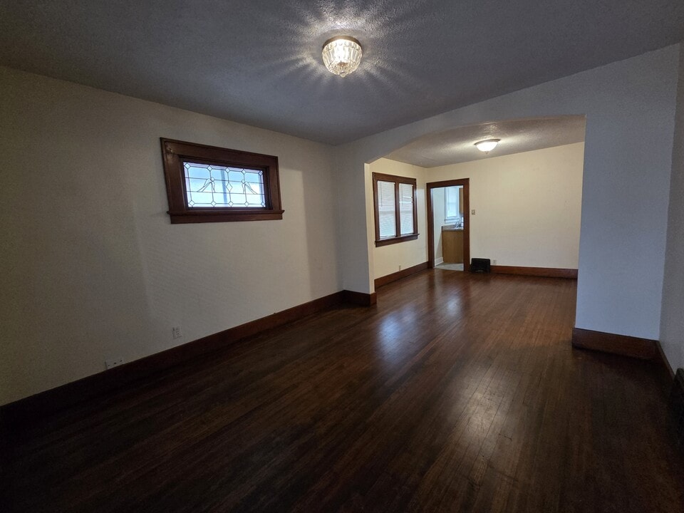 1239 Charlotte Ave in Fort Wayne, IN - Building Photo