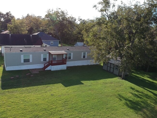 property at 215 Live Oak St