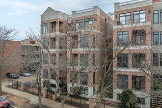 4021 S Ellis Ave in Chicago, IL - Foto de edificio - Building Photo